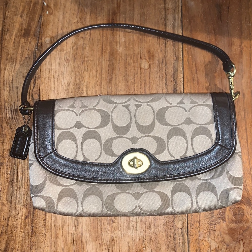 Coach signature canvas